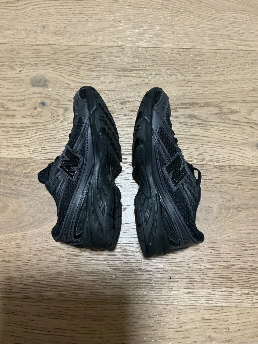 New Balance kids Black Athletic Running Shoes